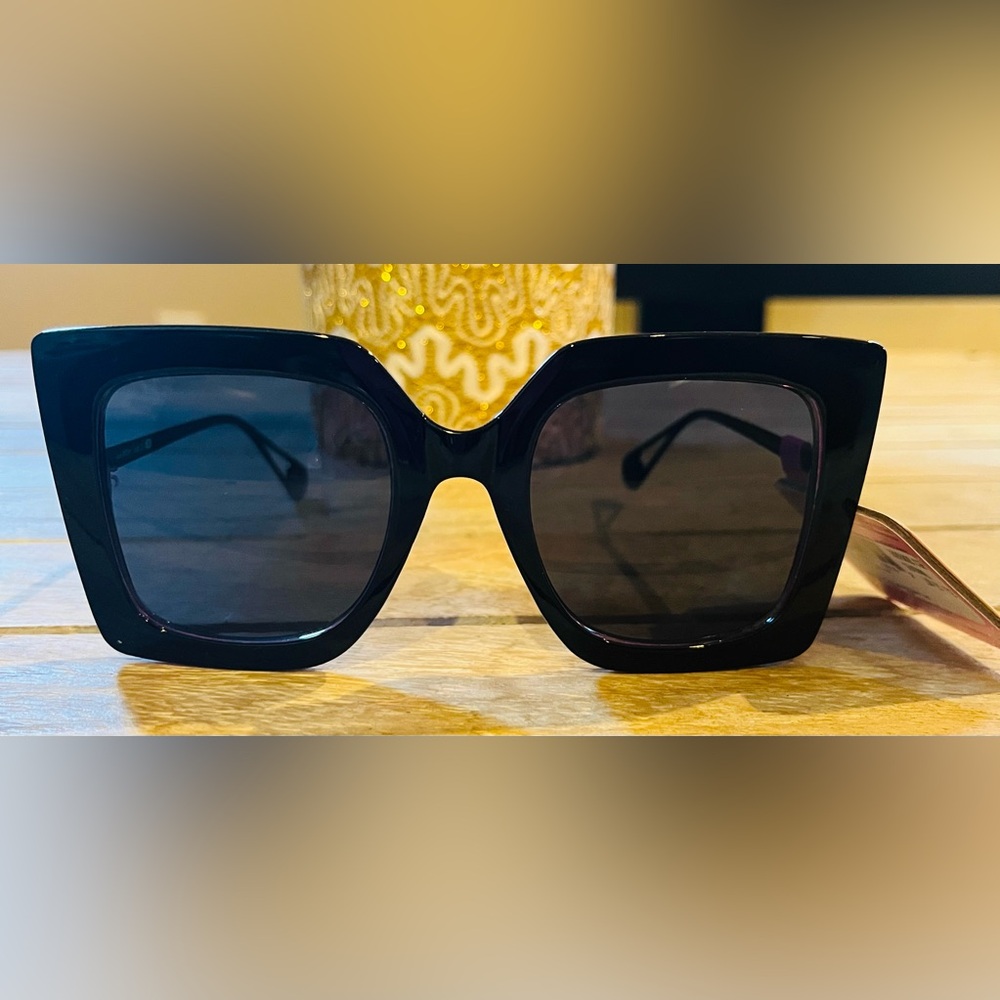 Betsey Johnson Black Square Sunglasses